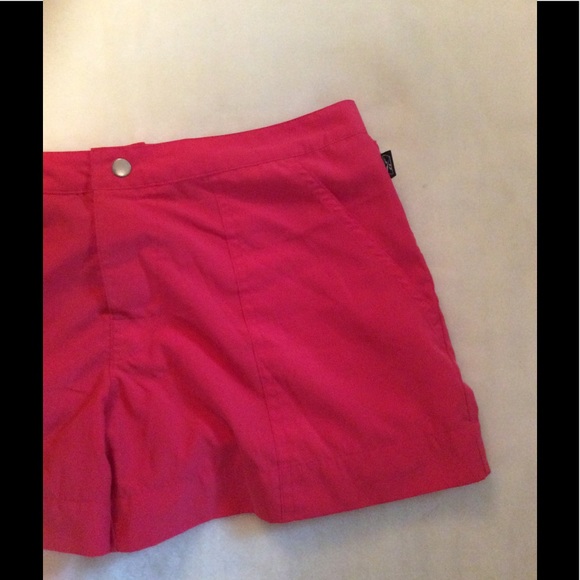 Reebok shorts size small - Picture 3 of 7